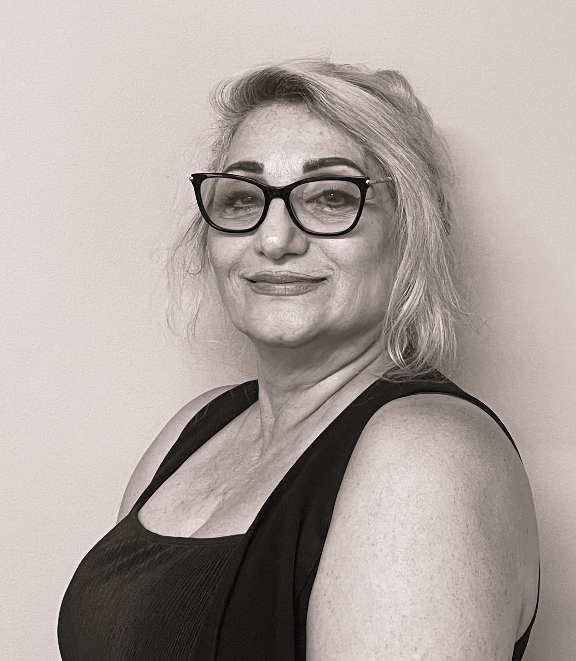 Souri Hayati — Financial Counsellor and Office Manager